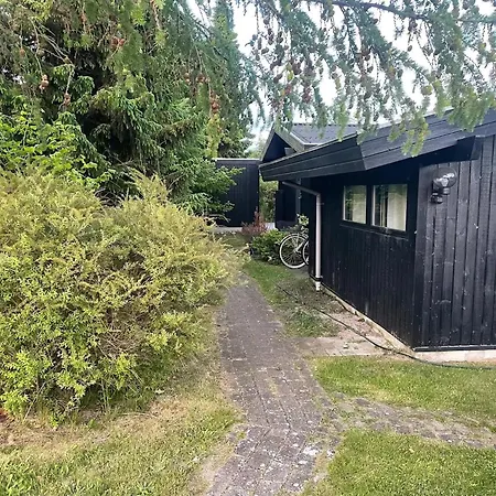 For 2 Families By The Water Holiday home *